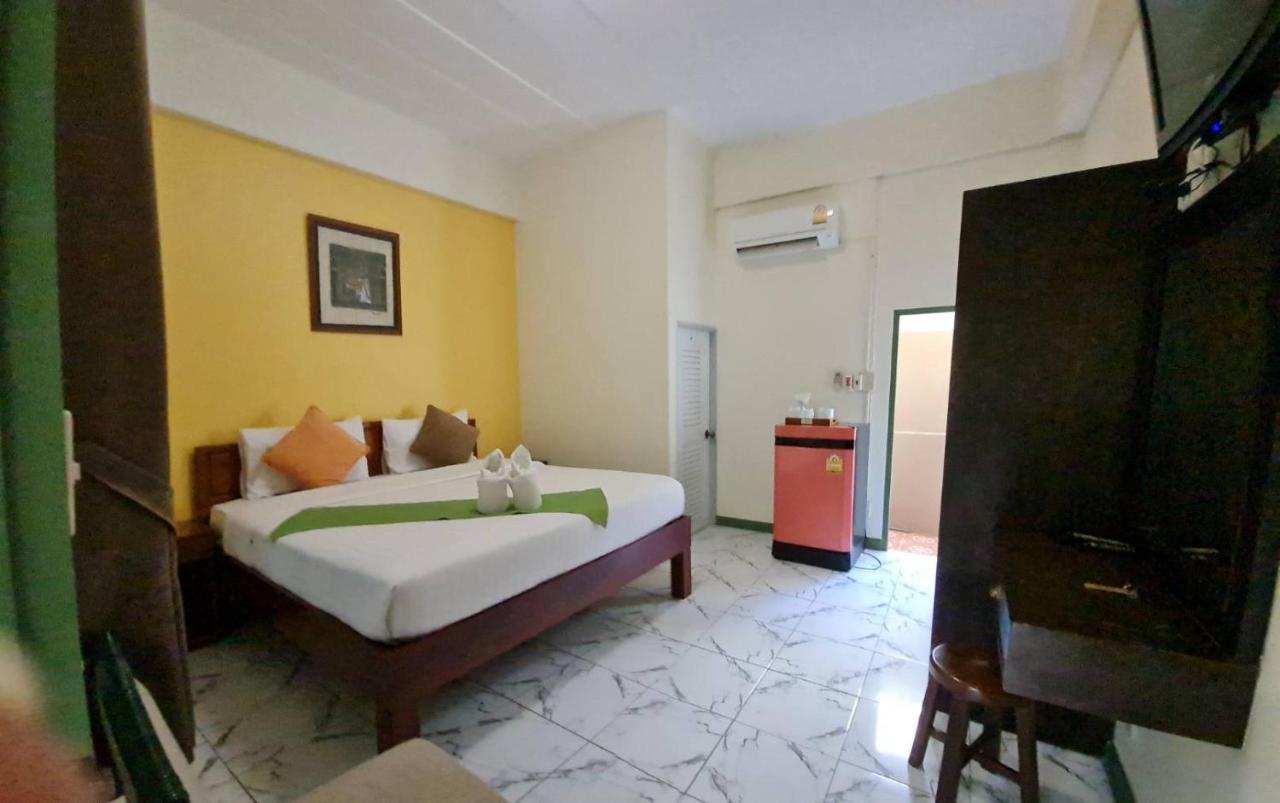 Hotel 88 Backpackers HHQ Exterior foto