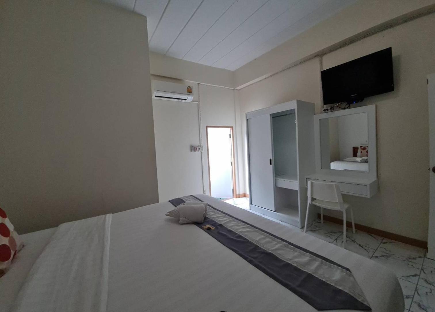 Hotel 88 Backpackers HHQ Exterior foto
