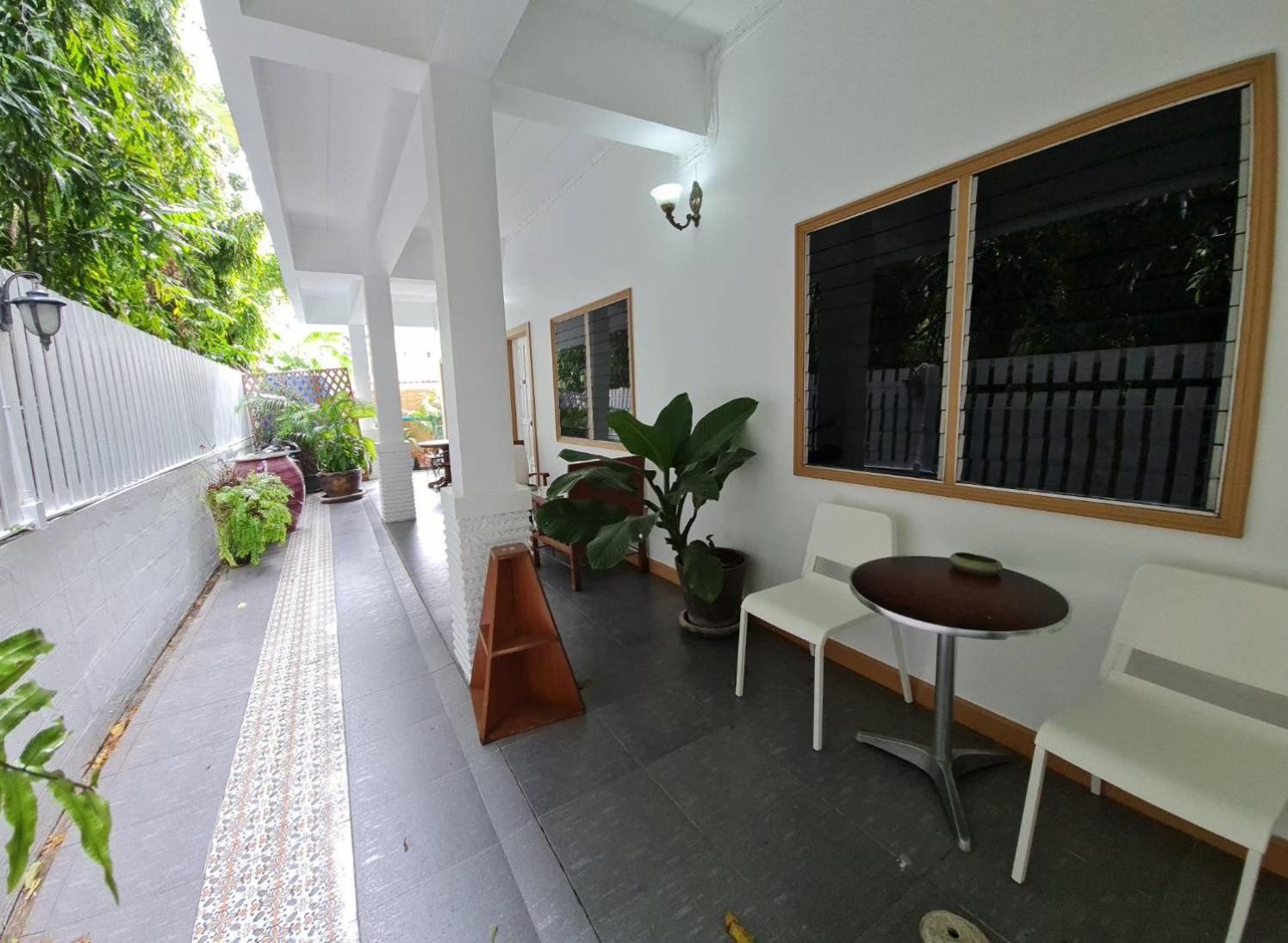 Hotel 88 Backpackers HHQ Exterior foto