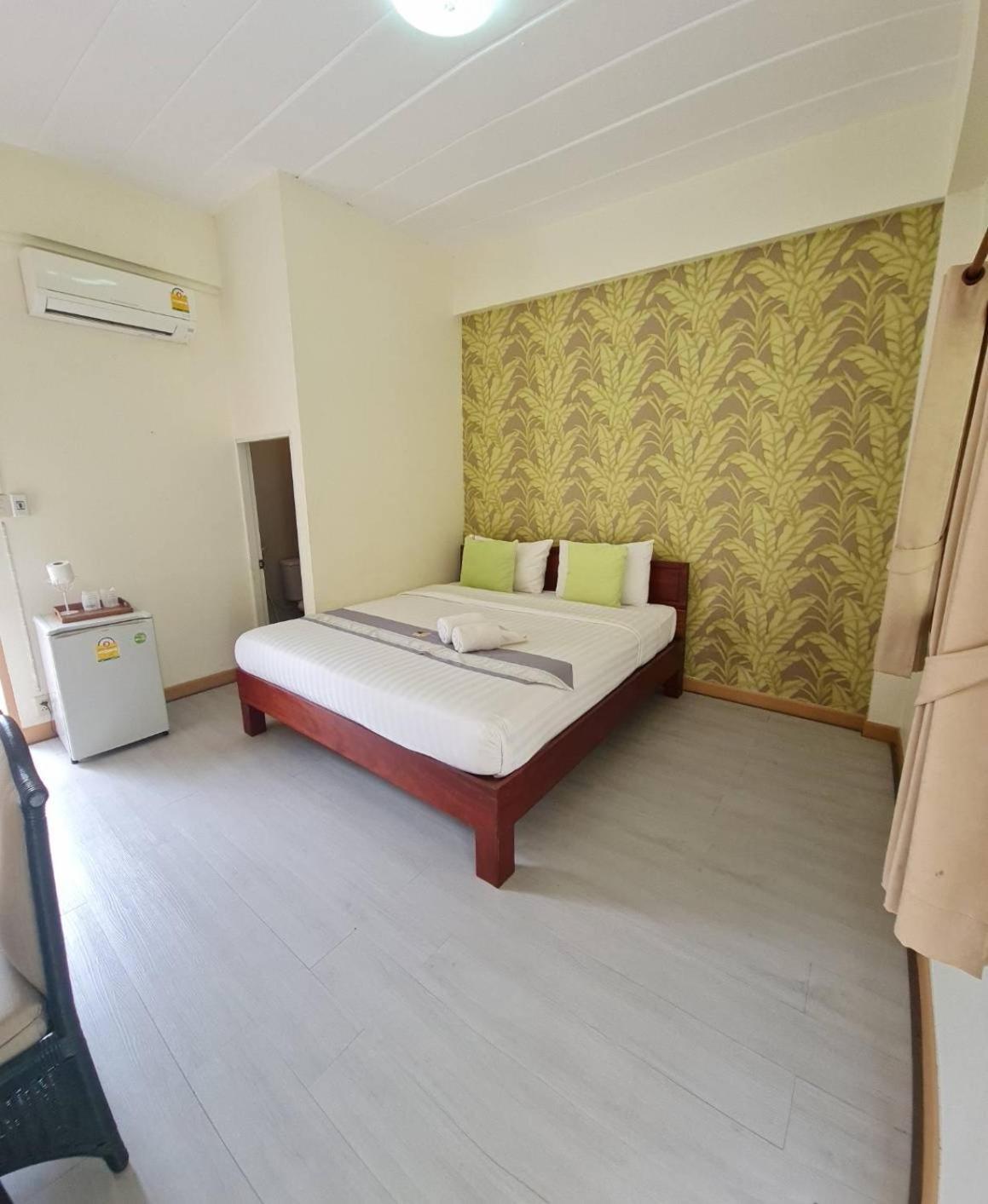 Hotel 88 Backpackers HHQ Exterior foto