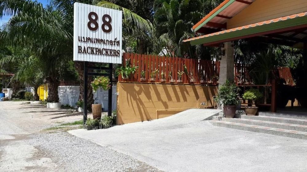 Hotel 88 Backpackers HHQ Exterior foto