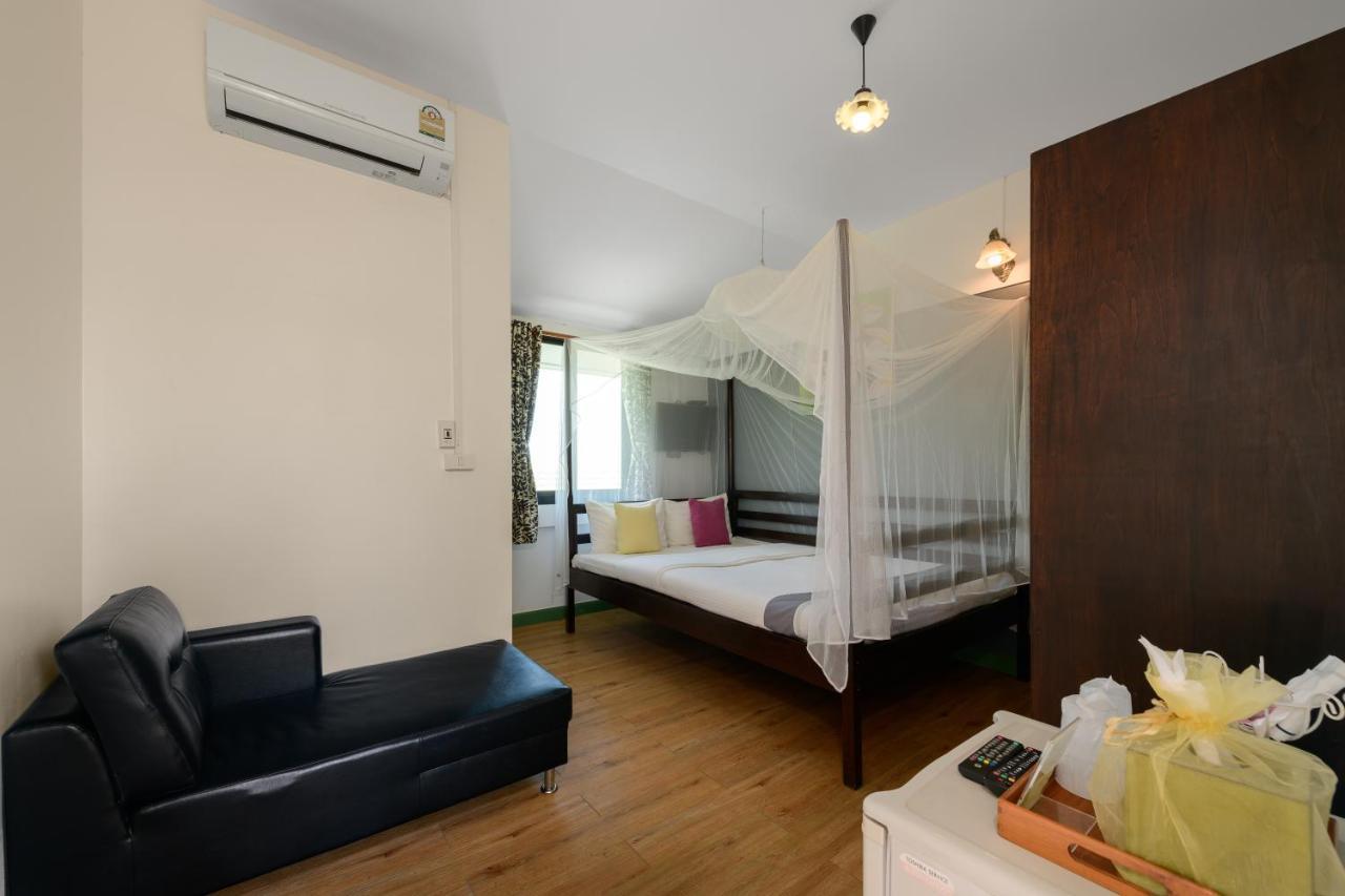 Hotel 88 Backpackers HHQ Exterior foto